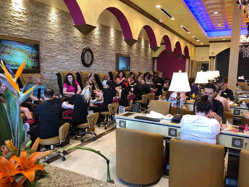 Tiệm CoCoBay Nailbar -Cần Thợ Nail In Waldorf MD.