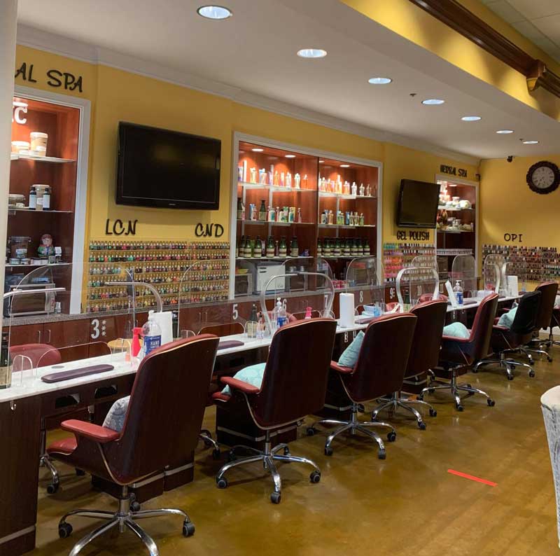 Hollywood Nail&Spa-Cần Sang Gấp Tiệm Nail In Leland NC