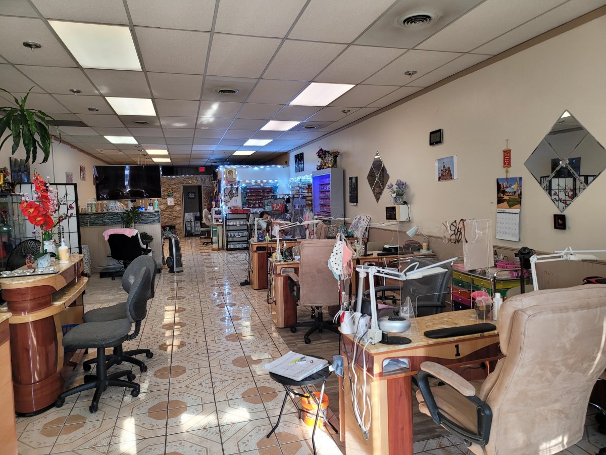 La nail & spa-Tìm thợ nail